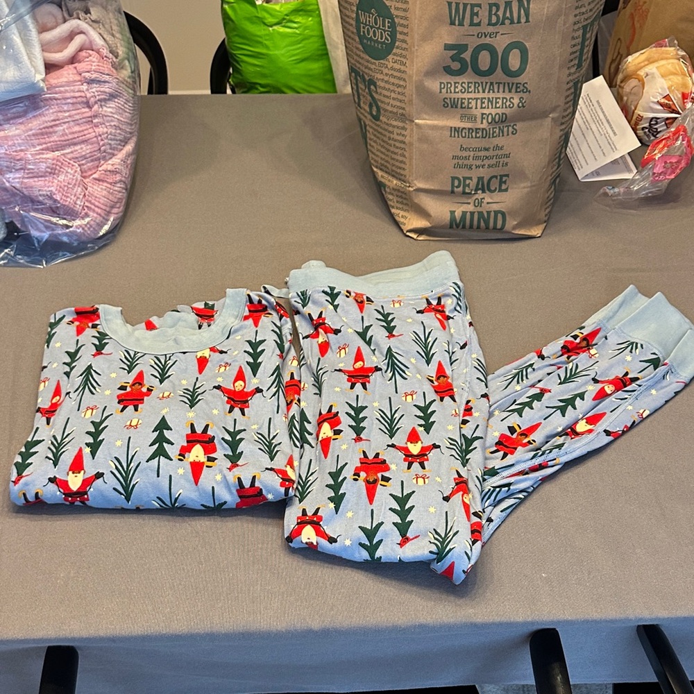 Hanna Andersson Blue Santa Matching Pajama Set